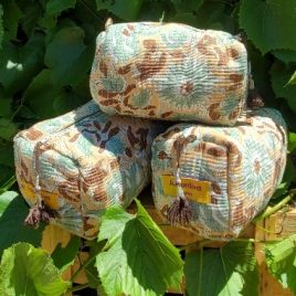 Trio de trousses de toilette imprimé Hazelnuts