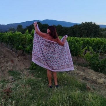 Paréo en voile de coton blanc motifs bruns